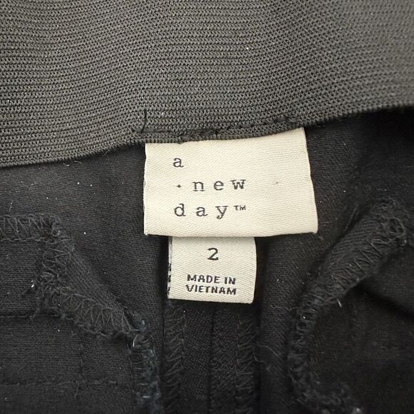 A New Day Womens Straight Leg Pant Size 2 Black Ankle Stretch Side Zip Slim - Picture 4 of 8